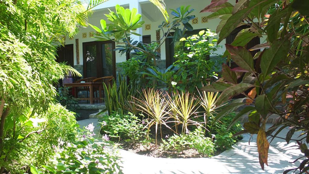 Ricel Homestay Gili Trawangan Buitenkant foto